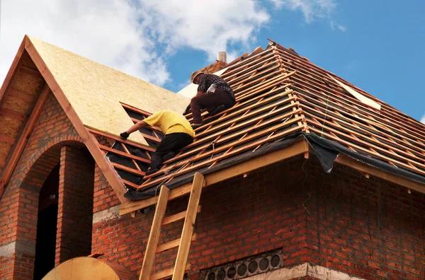 Looking for a Roofing Contractor Near Me Choose A&A Roofing & Exteriors