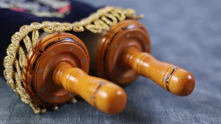 The Importance of Mishnayos for Yahrzeit in Jewish Remembrance