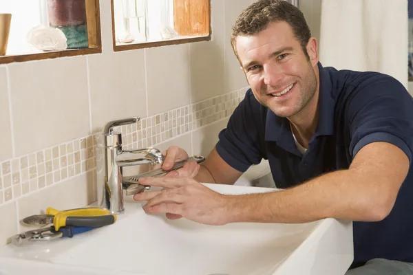 Common Plumbing Problems a Plumber Can Fix