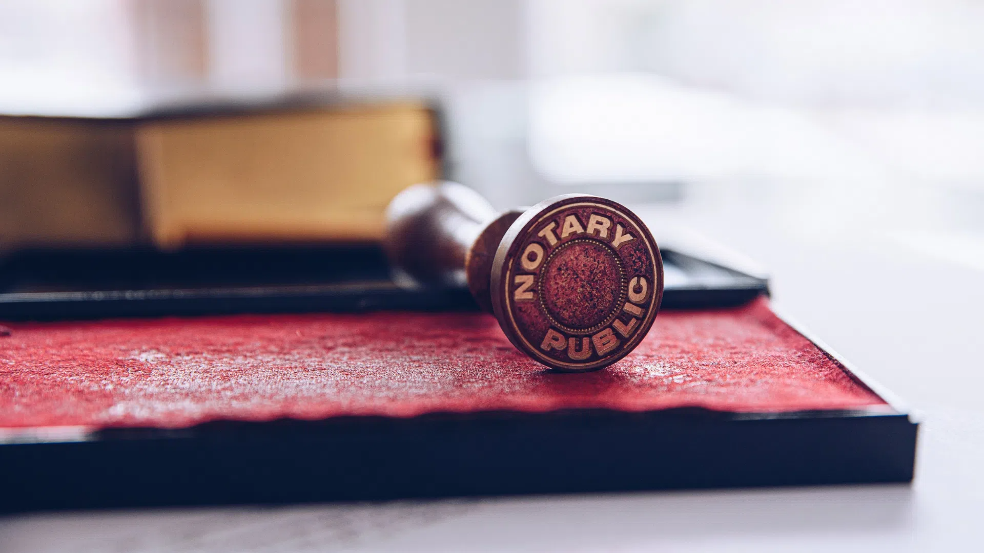 Arrange Careful Document Signings Through Mobile Notary Assistance